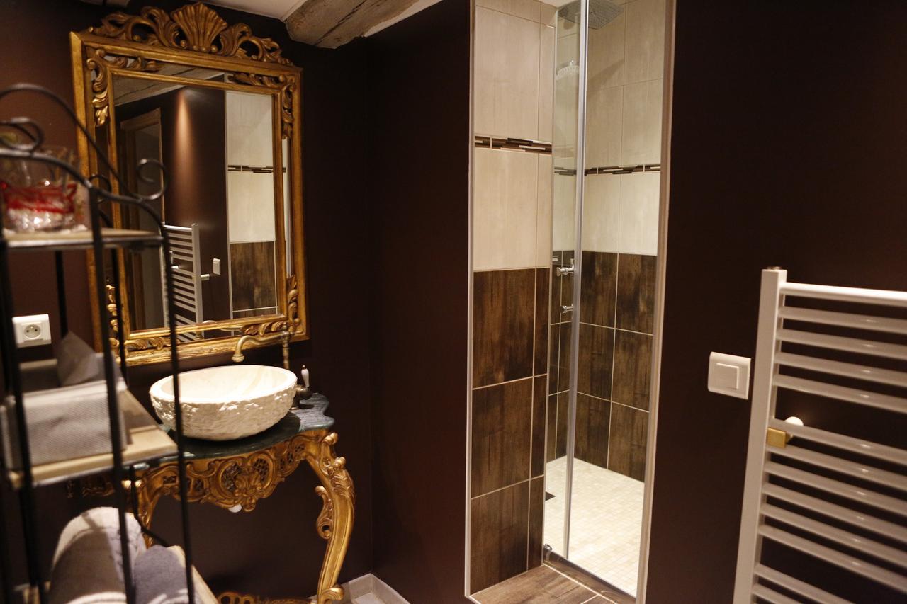 Chambres D'Hotes Le Repere Des Anges Et Spa Larnod Exterior photo